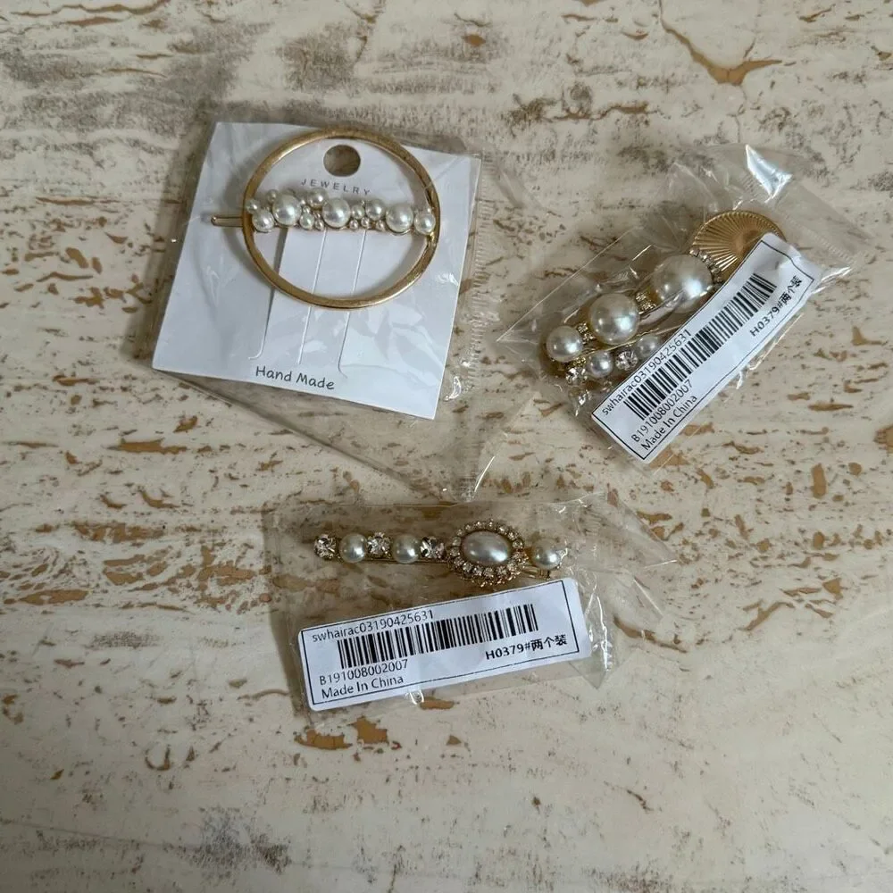 Set of Pearl hair clips elegant luxury sophisticated chic